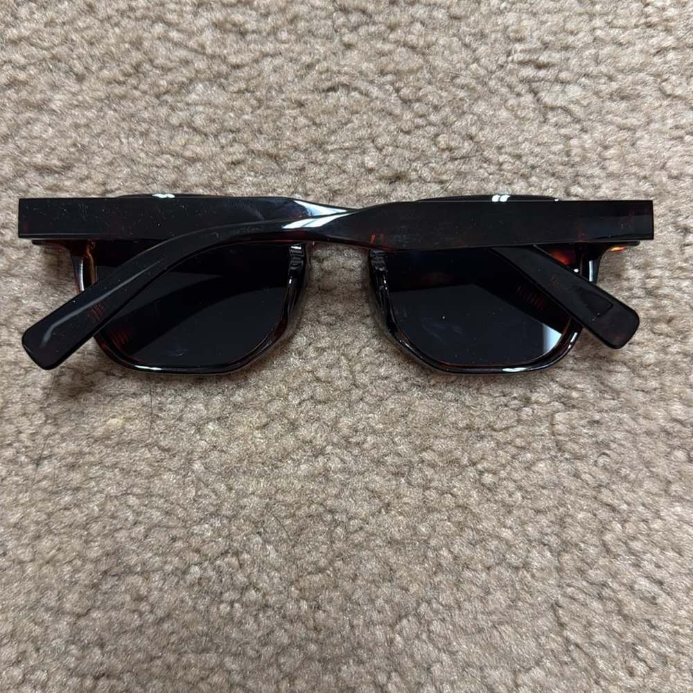 AIEYEZO Fashion Sunglasses for Men Women Classic Square Sun Glasses Thick Frame - Picture 4 of 5